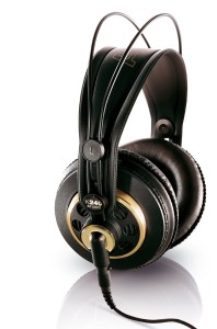 akg 240